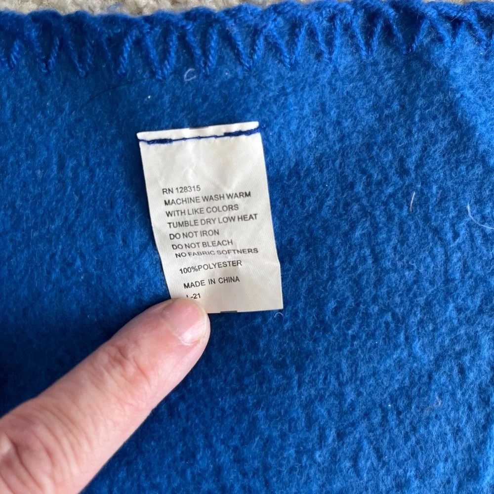 Children's Wisconsin Fleece Travel Blanket Blue Roll Up Picnic Stadium Outdoor